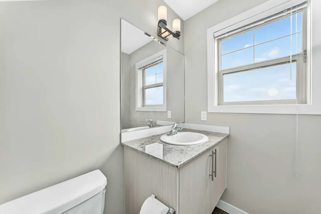 132 Sage Hill Grove NW Calgary AB T3R 0Z8
