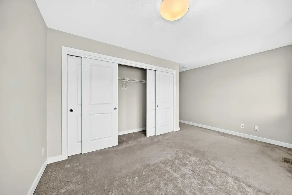 132 Sage Hill Grove NW Calgary AB T3R 0Z8