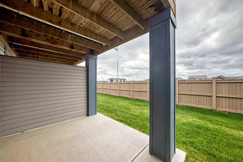 132 Sage Hill Grove NW Calgary AB T3R 0Z8