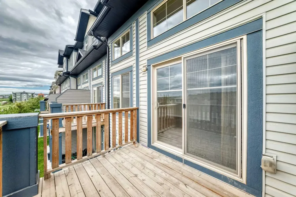 132 Sage Hill Grove NW Calgary AB T3R 0Z8