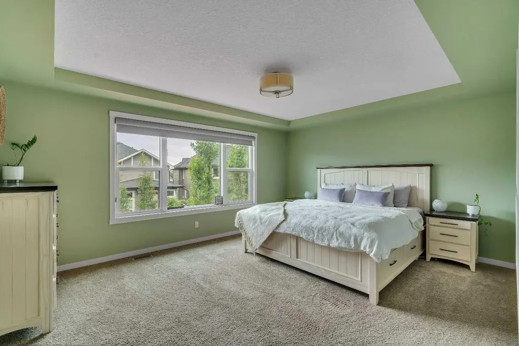 58 Valley Pointe Bay NW Calgary AB T3B 6B6