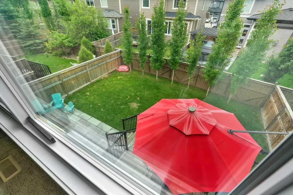 58 Valley Pointe Bay NW Calgary AB T3B 6B6