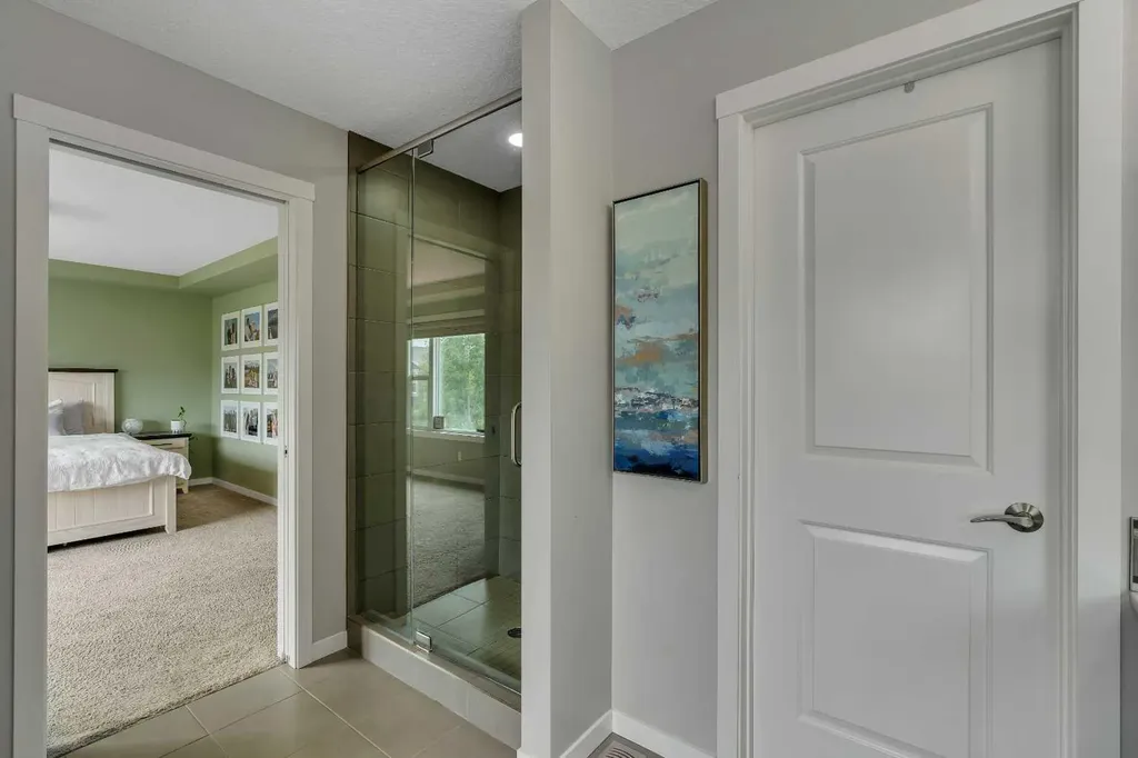 58 Valley Pointe Bay NW Calgary AB T3B 6B6