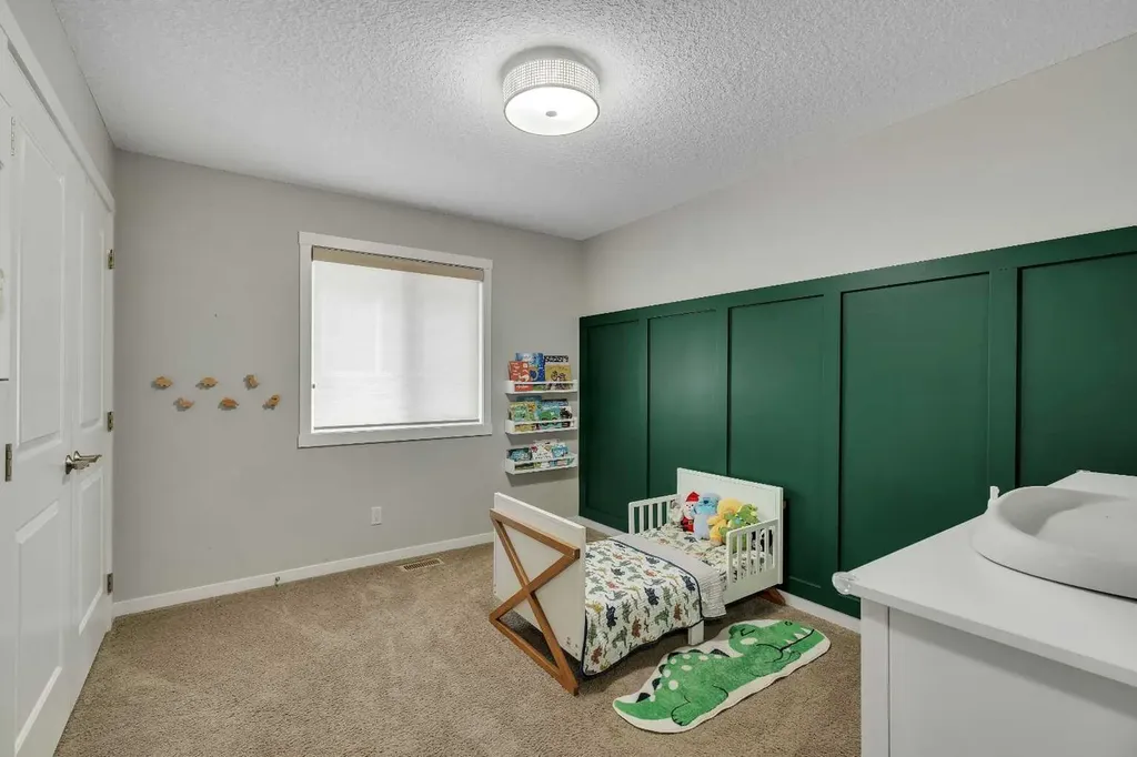 58 Valley Pointe Bay NW Calgary AB T3B 6B6