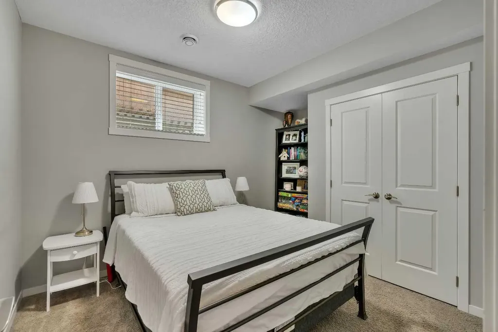 58 Valley Pointe Bay NW Calgary AB T3B 6B6