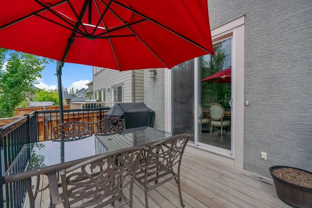 58 Valley Pointe Bay NW Calgary AB T3B 6B6