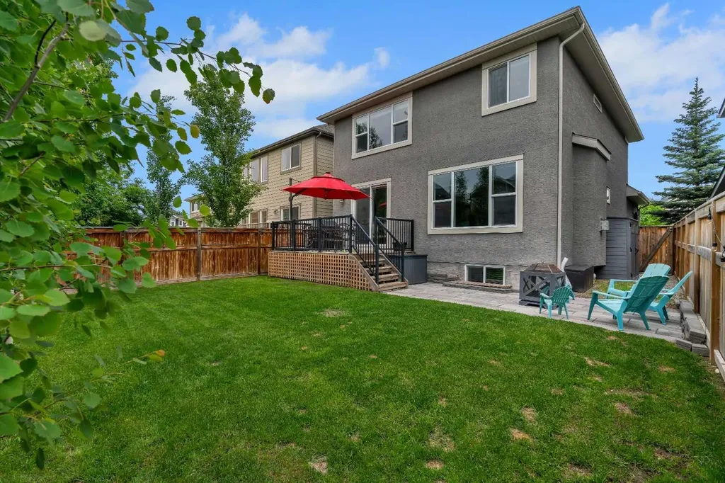 58 Valley Pointe Bay NW Calgary AB T3B 6B6