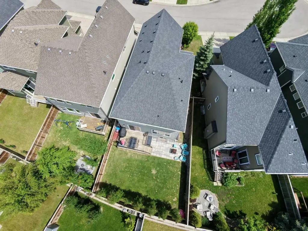 58 Valley Pointe Bay NW Calgary AB T3B 6B6