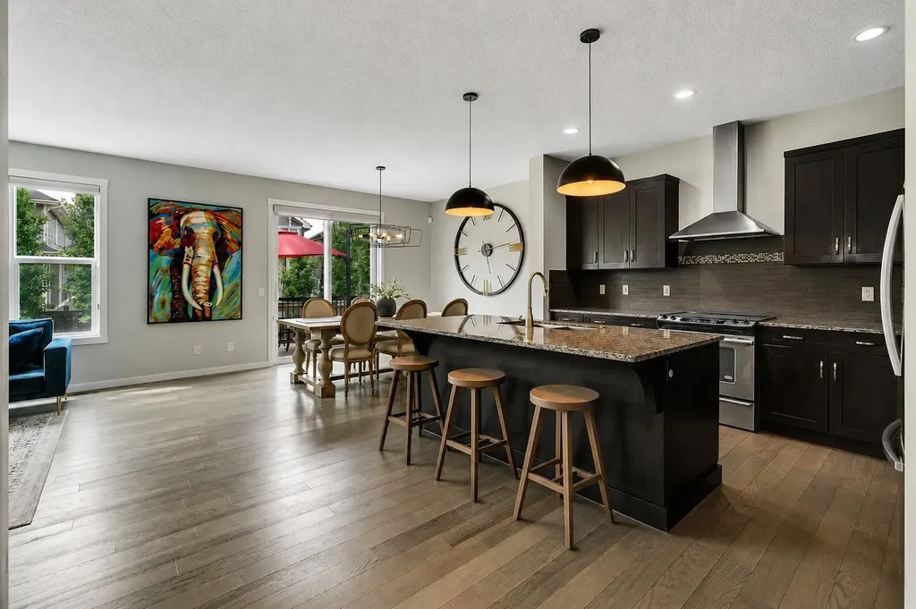 58 Valley Pointe Bay NW Calgary AB T3B 6B6