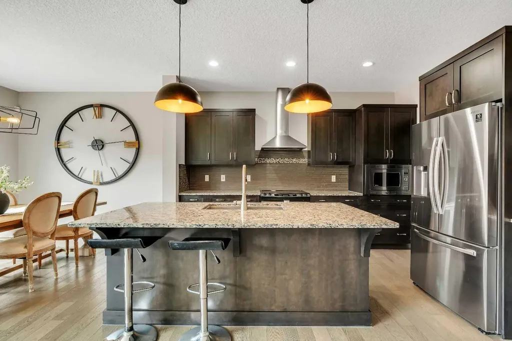 58 Valley Pointe Bay NW Calgary AB T3B 6B6
