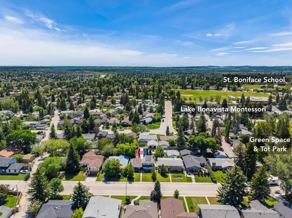 1124 Lake Wapta Way SE Calgary AB T2J 2N7