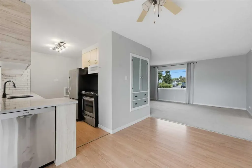 4408 8 Avenue SW Calgary AB T3C 0G7