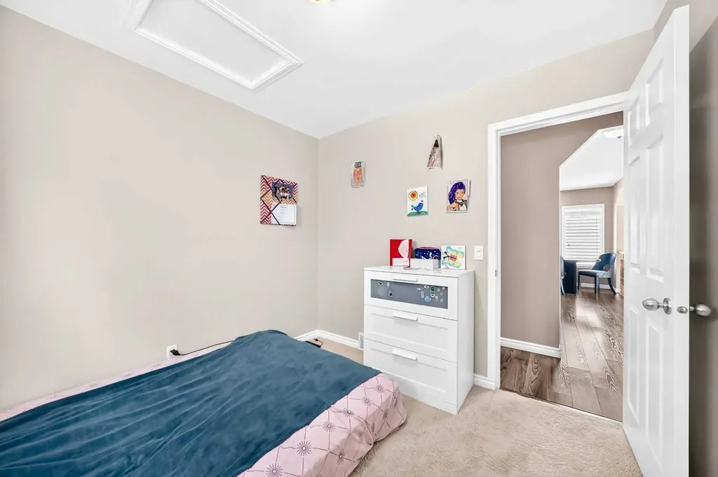 47 Harvest Glen Rise NE Calgary AB T3K4C1