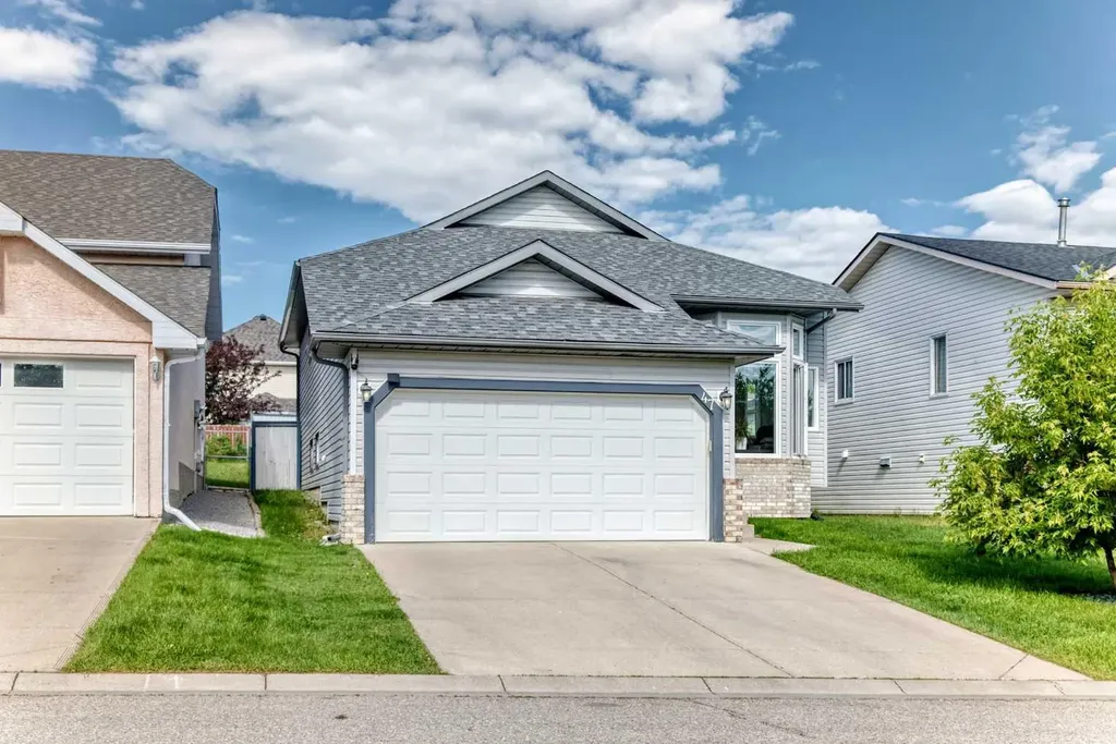 47 Harvest Glen Rise NE Calgary AB T3K4C1
