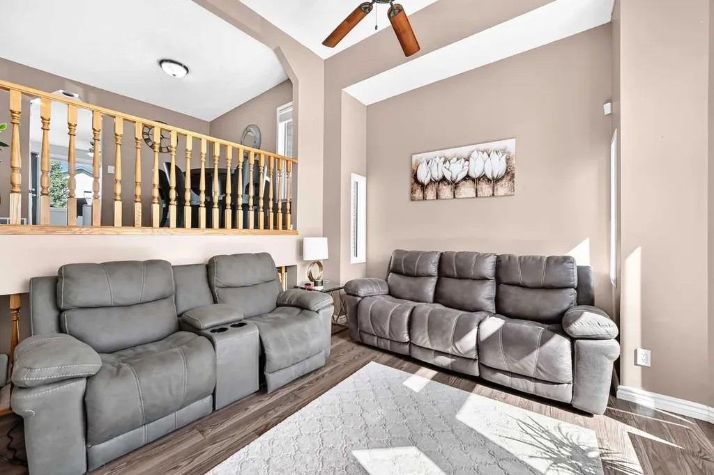 47 Harvest Glen Rise NE Calgary AB T3K4C1