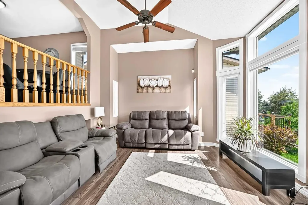 47 Harvest Glen Rise NE Calgary AB T3K4C1