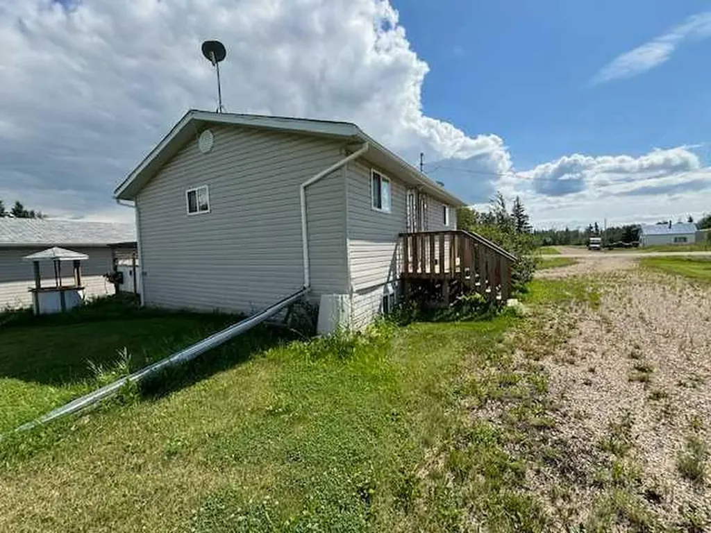 103 3rd Avenue North Star AB T0H2T0