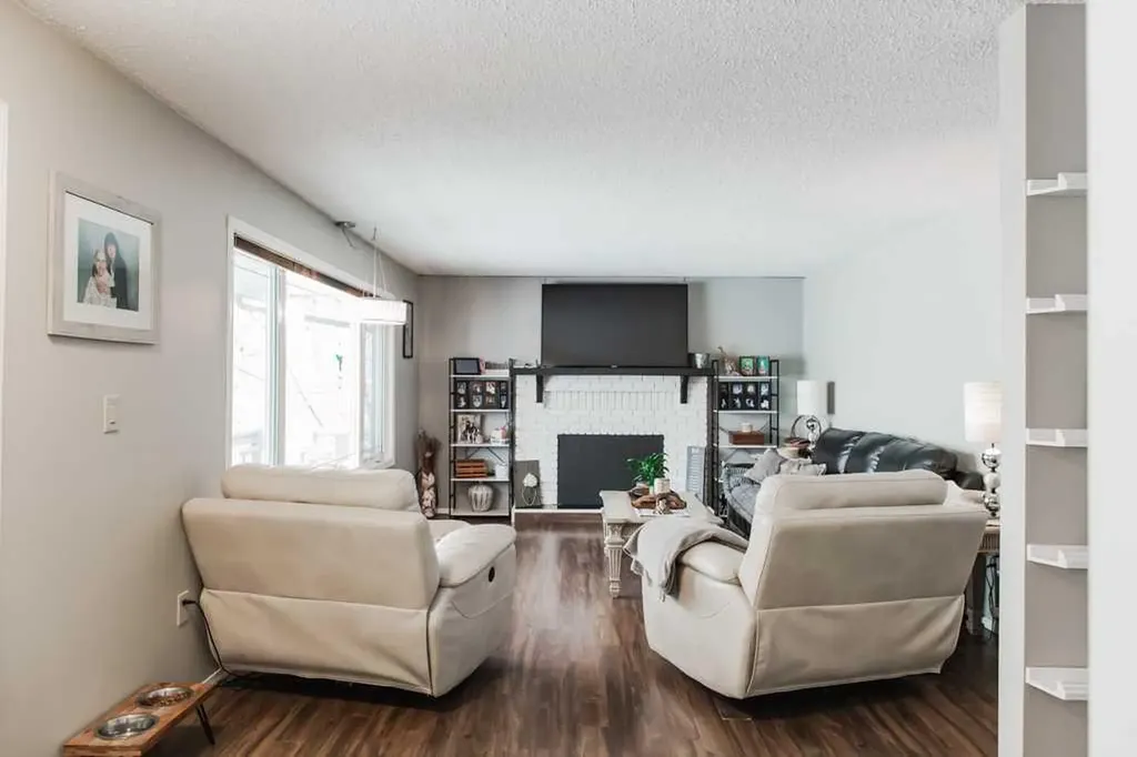 5102 43 Avenue Spirit River AB T0H3G0