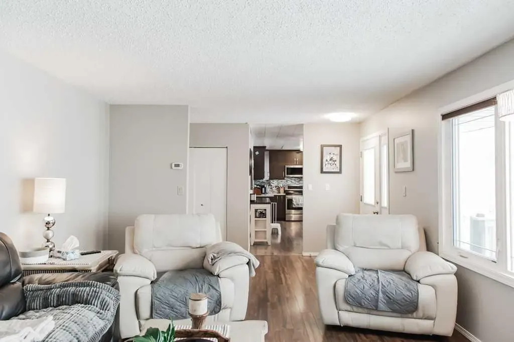 5102 43 Avenue Spirit River AB T0H3G0