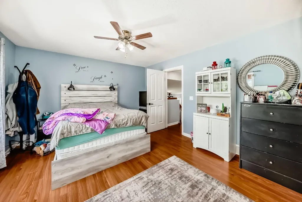 98 Canoe Square SW Airdrie AB T4B 2N5