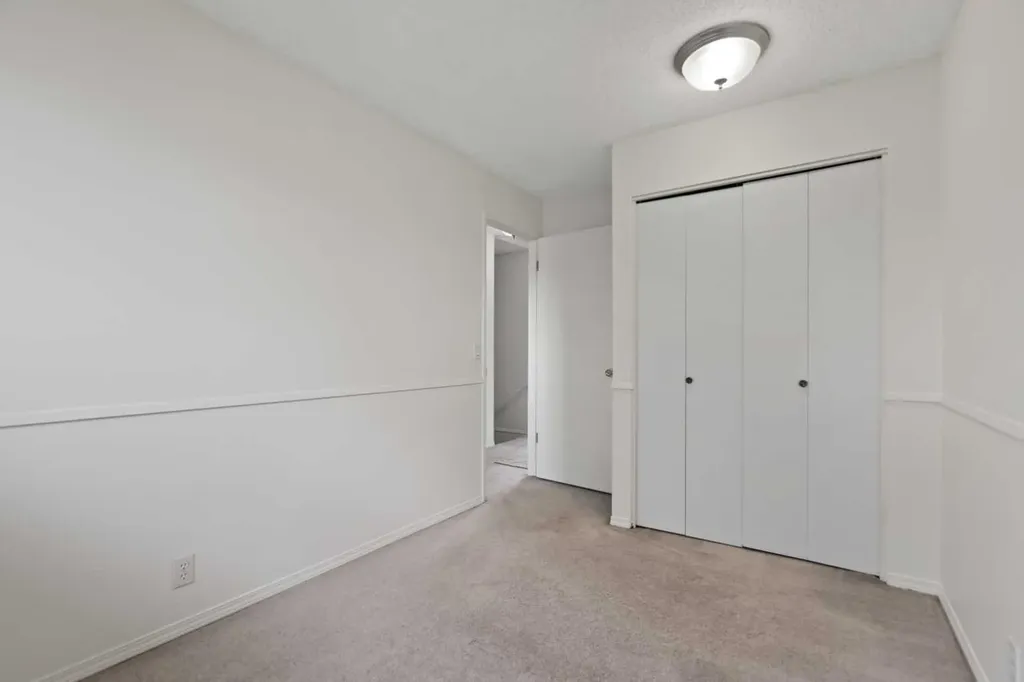 84 Martindale Close NE Calgary AB T3J 2T9