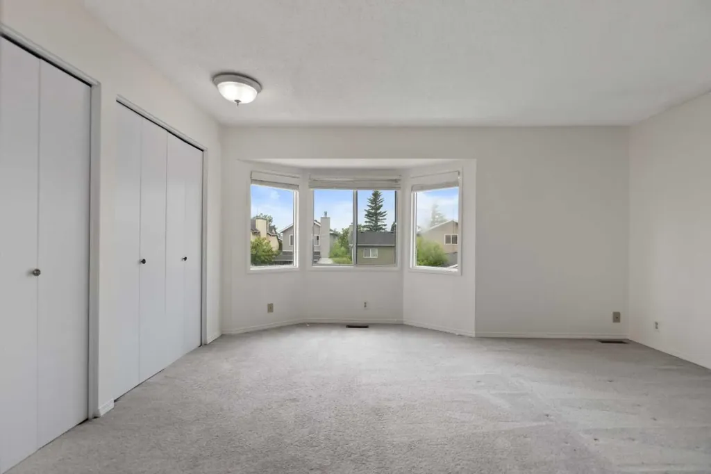 84 Martindale Close NE Calgary AB T3J 2T9