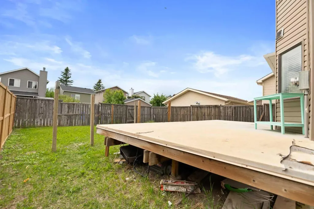 84 Martindale Close NE Calgary AB T3J 2T9