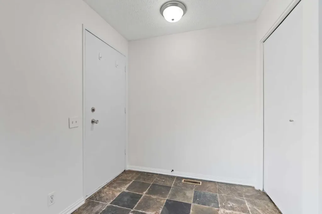84 Martindale Close NE Calgary AB T3J 2T9
