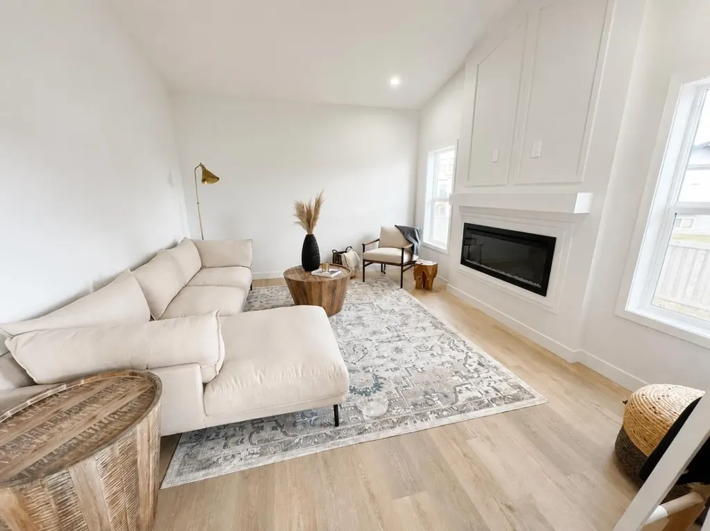 8557 72 Avenue Grande Prairie AB T8X0N9