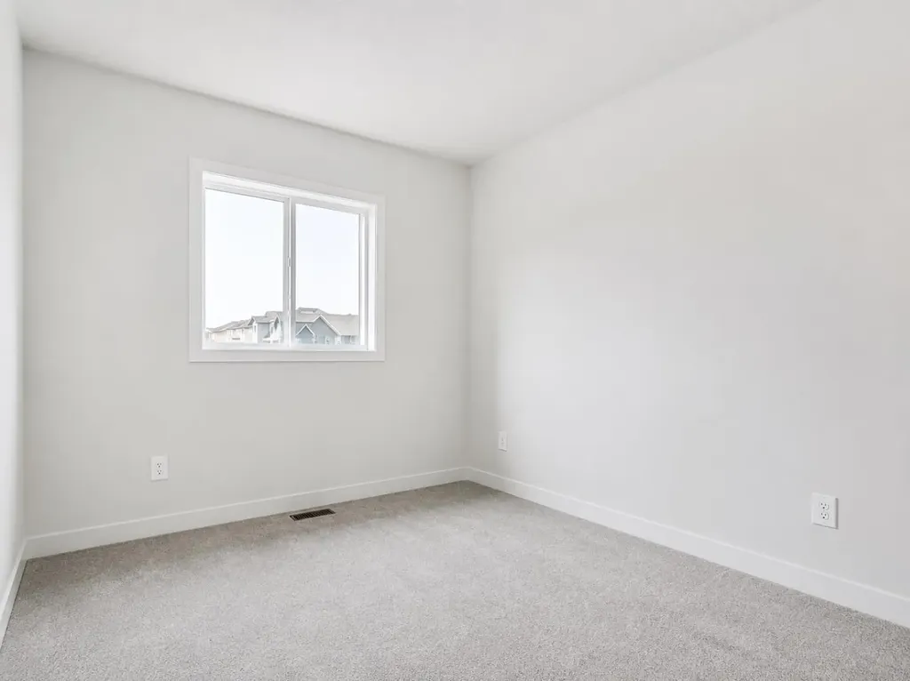 8557 72 Avenue Grande Prairie AB T8X0N9