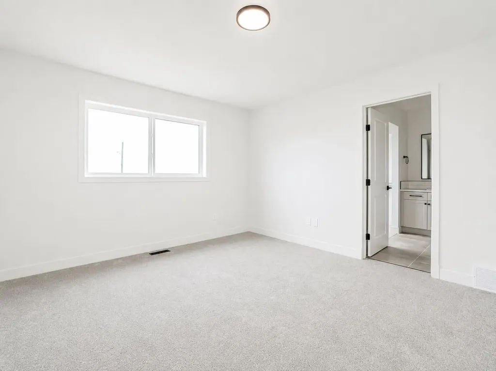 8557 72 Avenue Grande Prairie AB T8X0N9