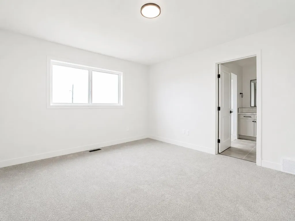 8557 72 Avenue Grande Prairie AB T8X0N9
