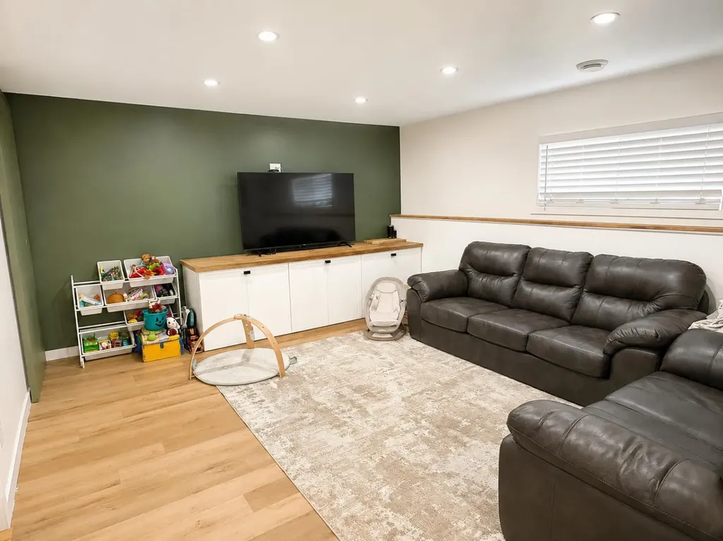 8557 72 Avenue Grande Prairie AB T8X0N9