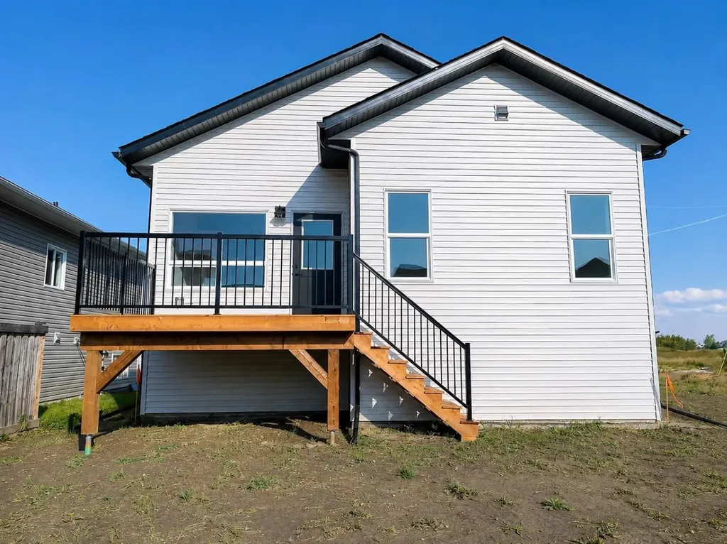8557 72 Avenue Grande Prairie AB T8X0N9