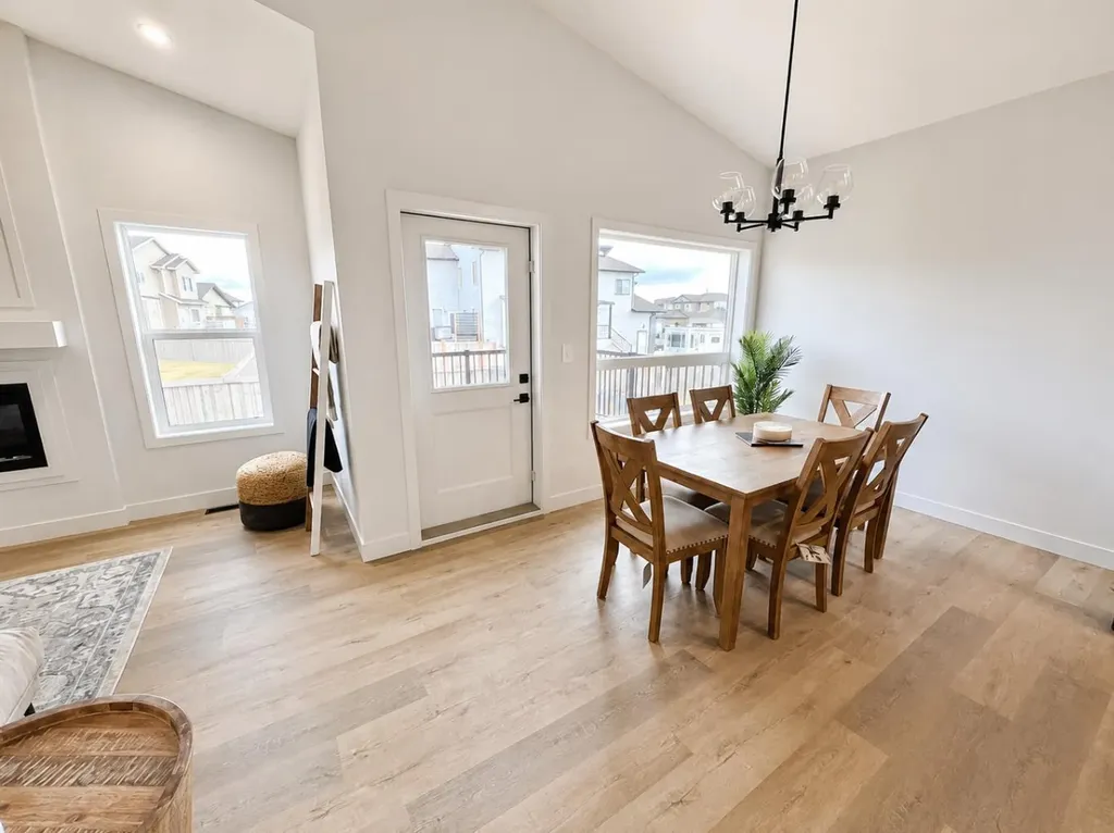 8557 72 Avenue Grande Prairie AB T8X0N9