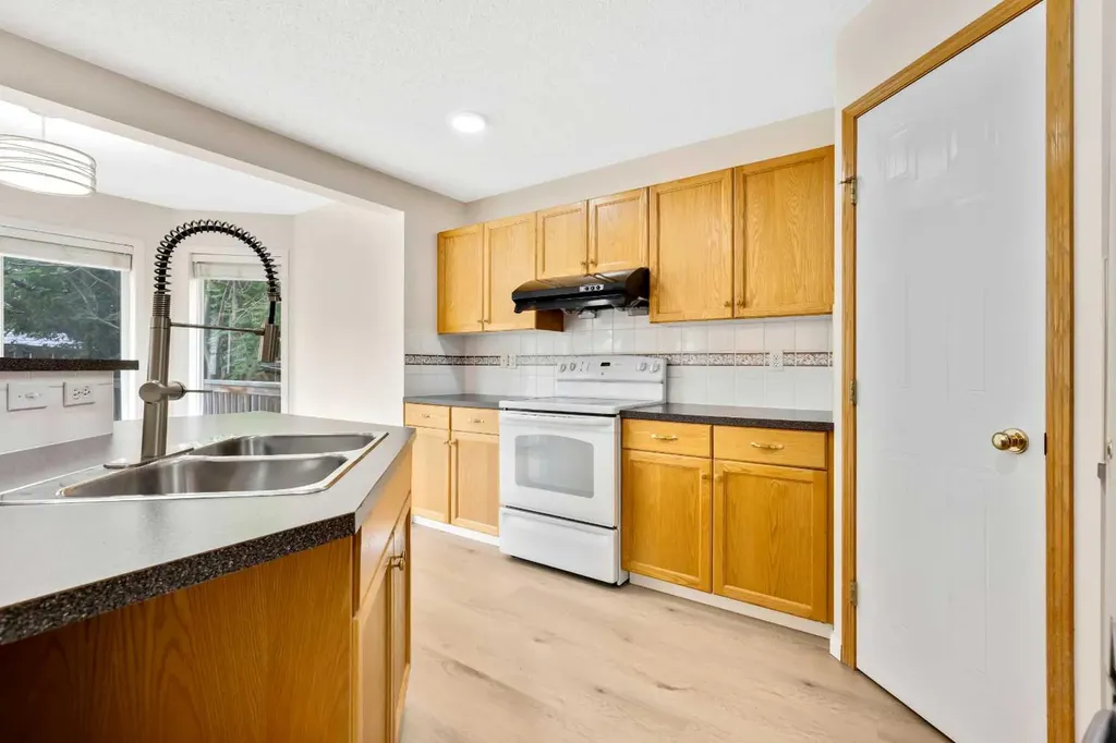 117 Millview Park SW Calgary AB T2Y 3Y2