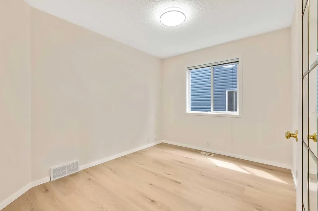 117 Millview Park SW Calgary AB T2Y 3Y2