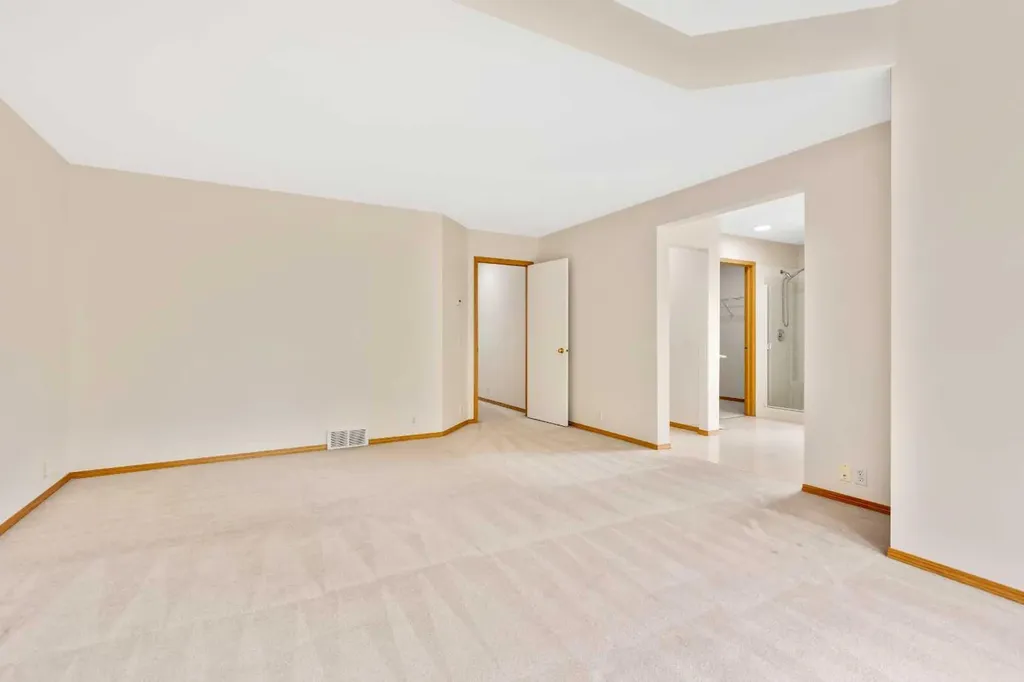 117 Millview Park SW Calgary AB T2Y 3Y2