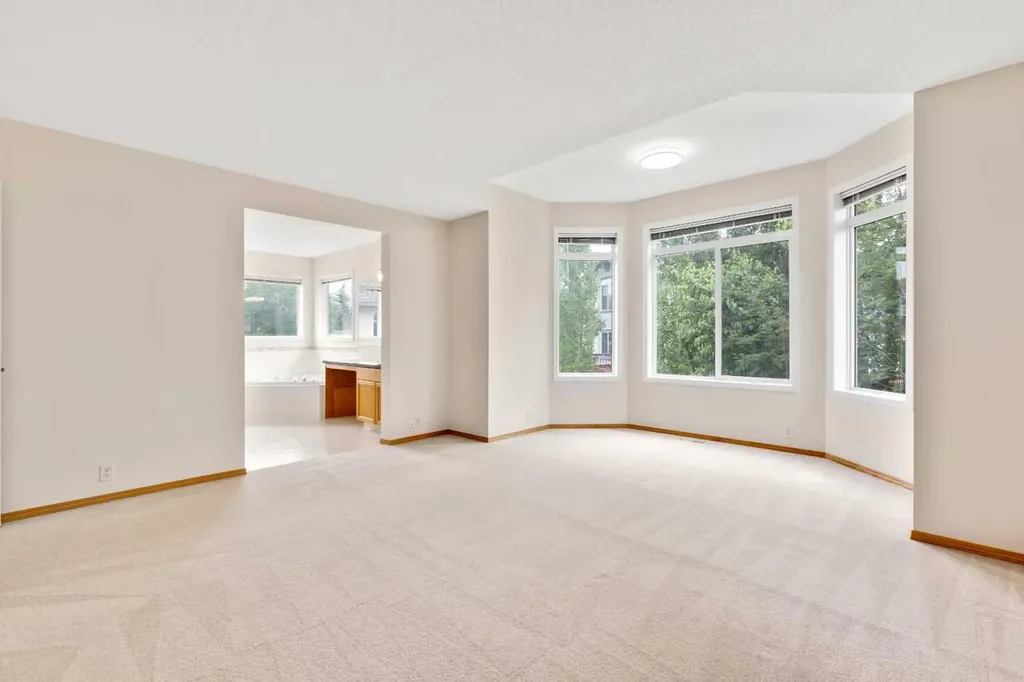 117 Millview Park SW Calgary AB T2Y 3Y2