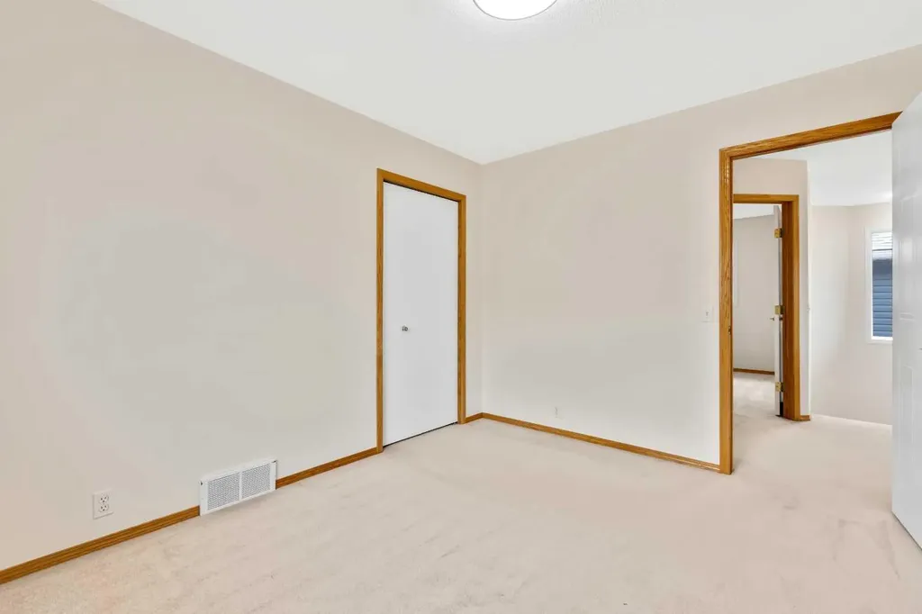 117 Millview Park SW Calgary AB T2Y 3Y2