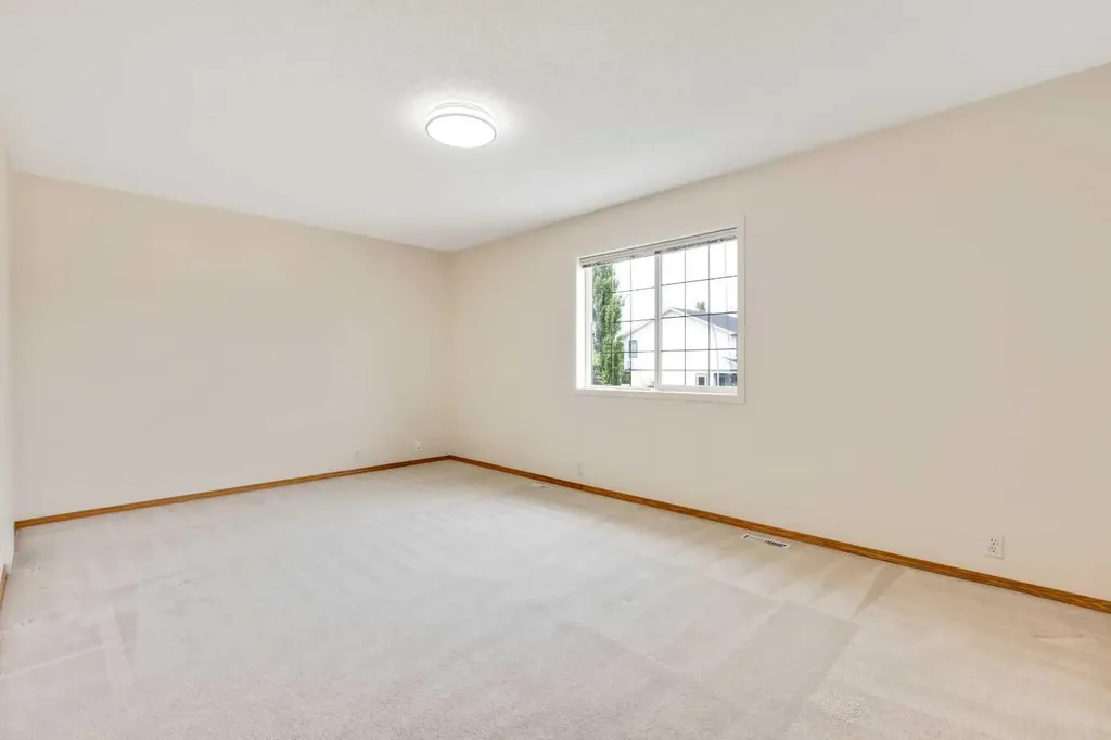 117 Millview Park SW Calgary AB T2Y 3Y2