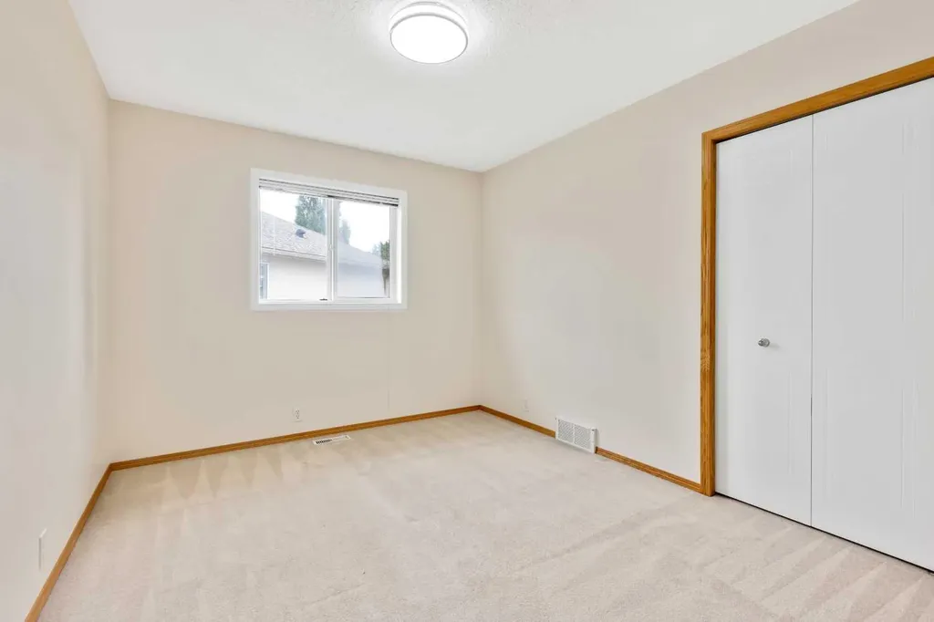 117 Millview Park SW Calgary AB T2Y 3Y2