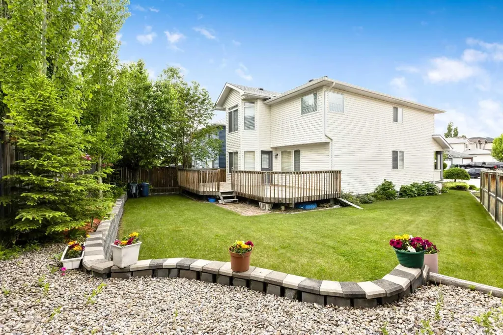 117 Millview Park SW Calgary AB T2Y 3Y2
