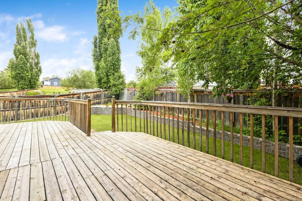 117 Millview Park SW Calgary AB T2Y 3Y2