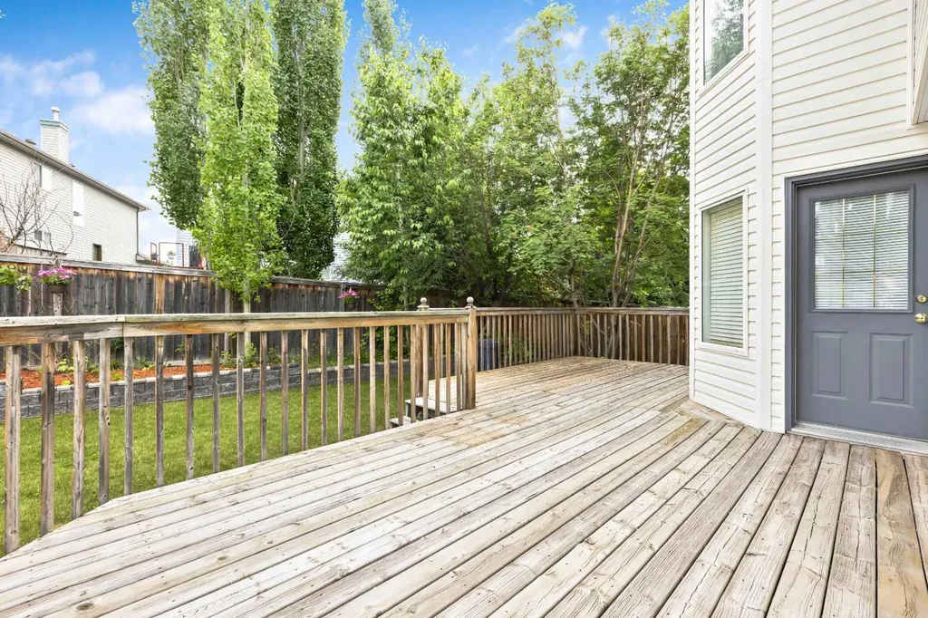 117 Millview Park SW Calgary AB T2Y 3Y2