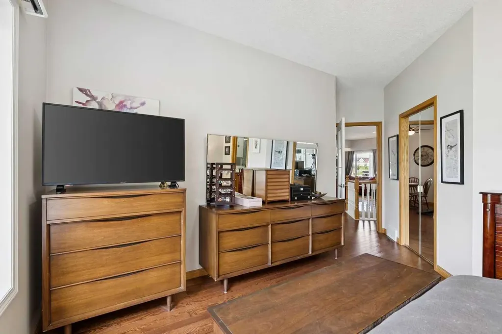 101 Sandstone Court Okotoks AB T1S 1R2
