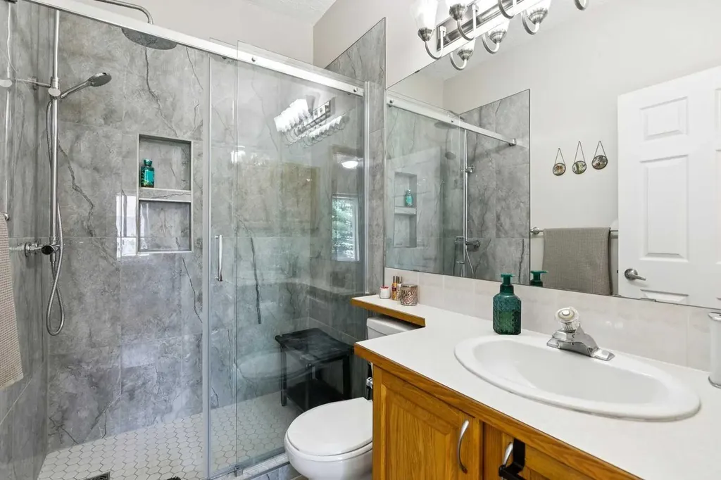 101 Sandstone Court Okotoks AB T1S 1R2