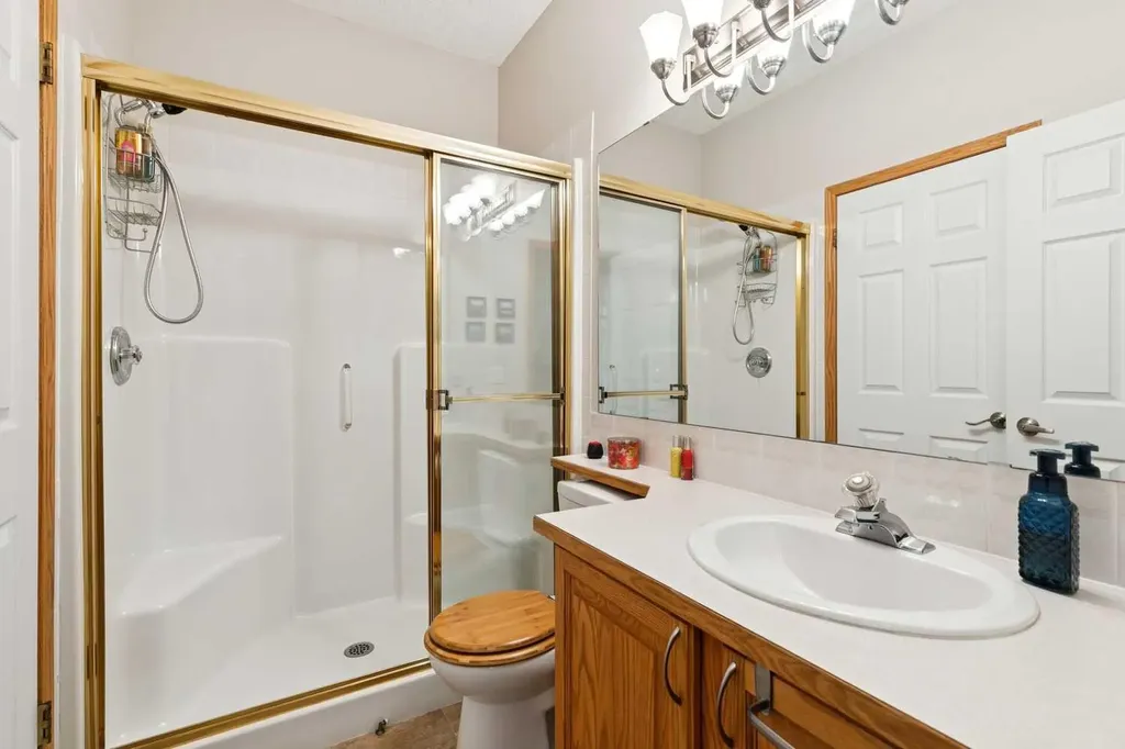 101 Sandstone Court Okotoks AB T1S 1R2