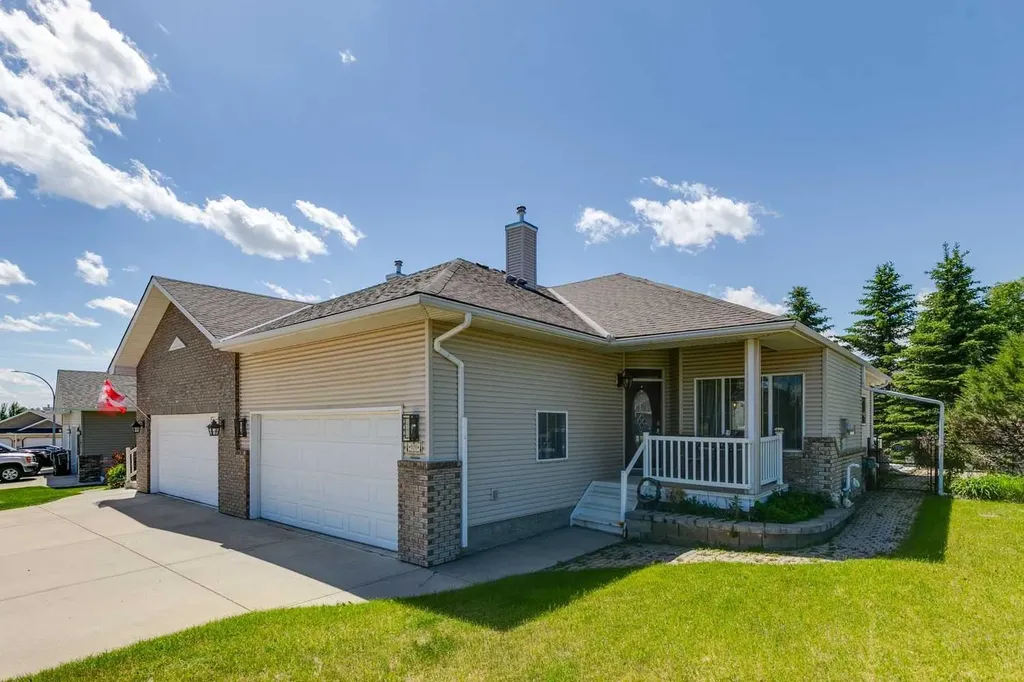 101 Sandstone Court Okotoks AB T1S 1R2