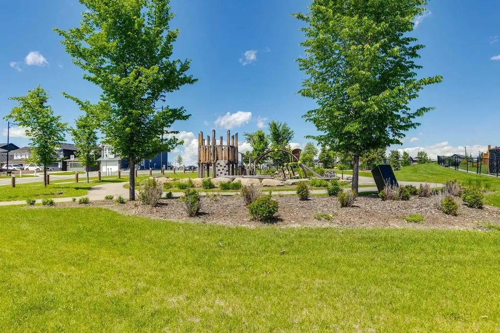 101 Sandstone Court Okotoks AB T1S 1R2